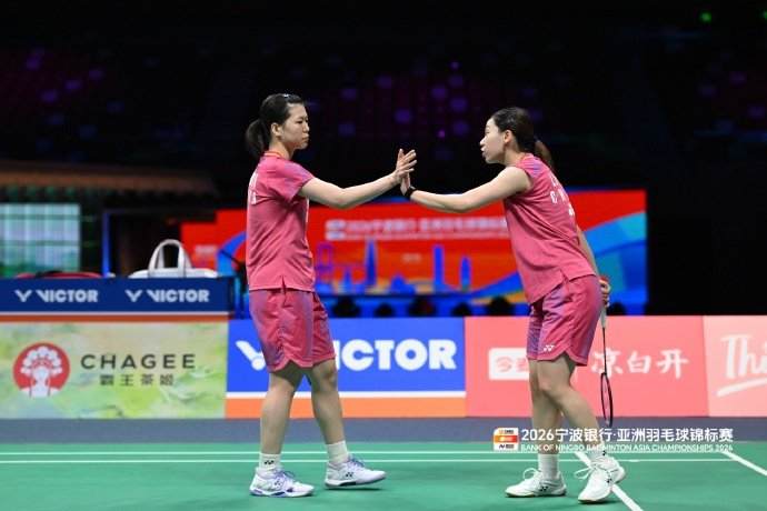 芒果体育-李怡婧罗徐敏夺亚锦赛女双冠军，刘圣书谭宁伤退|退赛|羽毛球|李罗|决赛|羽毛球亚锦赛_新浪体育_新浪新闻
